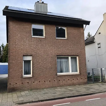 B&B Everybody Happy Bed & Breakfast Kerkrade